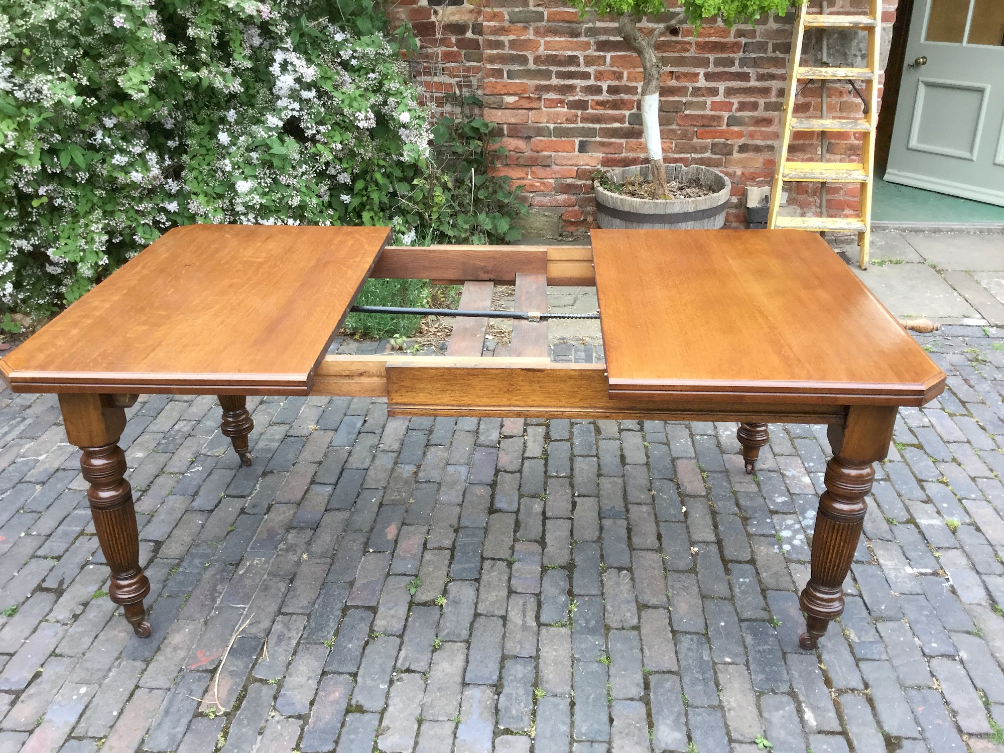Small Oak Extending Dining Table Wickersley Antiques