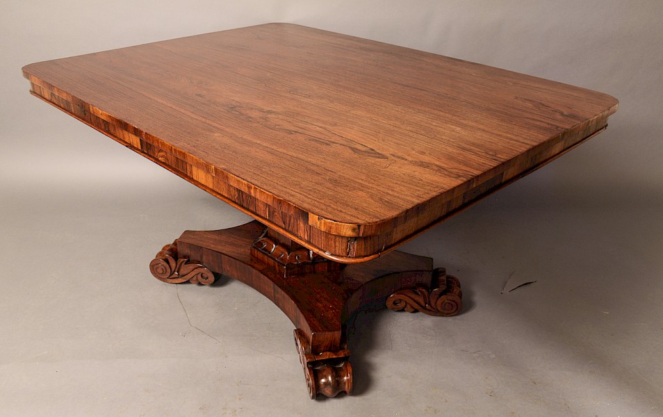 William IV Breakfast Dining Table in Rosewood