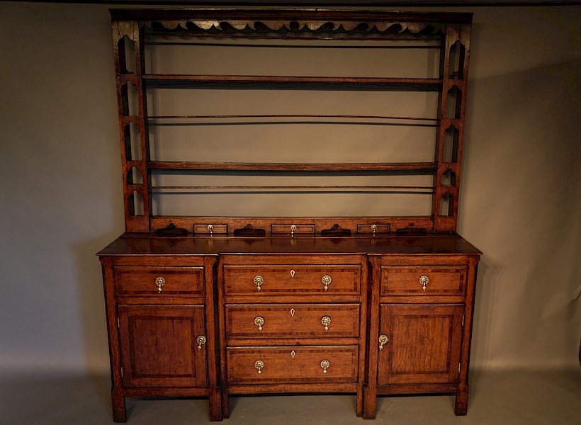 Georgian Oak Dresser with Plate Rack