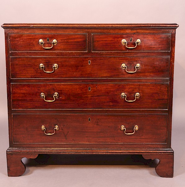 Georgian Mahogany Small Chest of Drawers