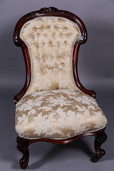 Victorian Ladies Nursing Chair