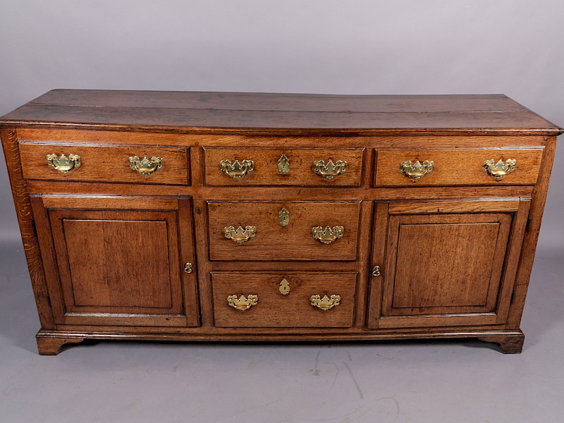 Georgian Oak serving Dresser
