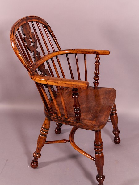 Good Yew wood Windsor Chair Worksop Maker