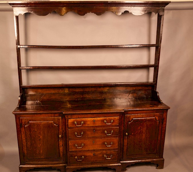An Good 18th century Oak Dresser fantastic colour