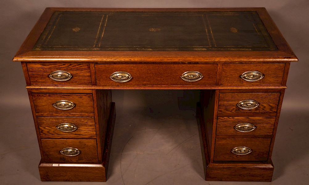 A Good Quality Pedestal Desk in Oak