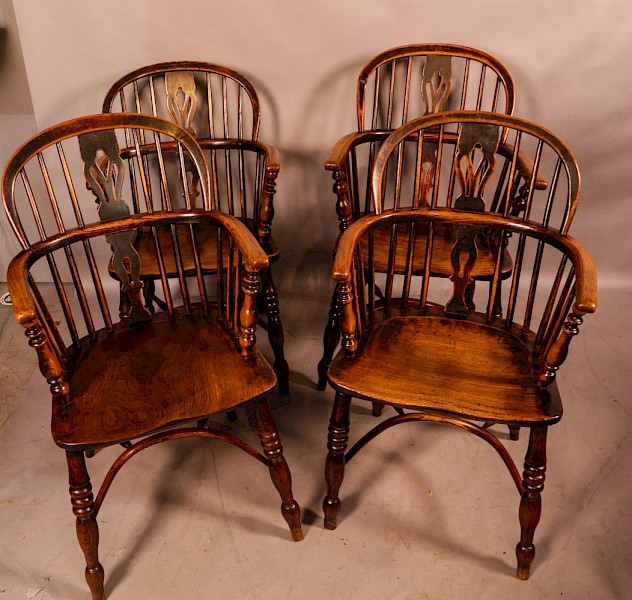 A Set of 4 Ash and Elm Windsor Chairs Rockley Maker