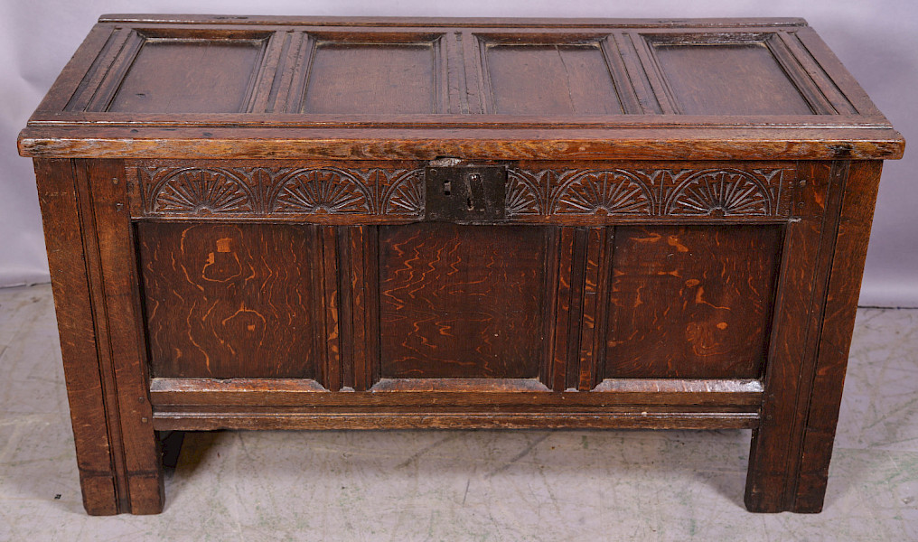 A Good 17th Century Oak Coffer Box